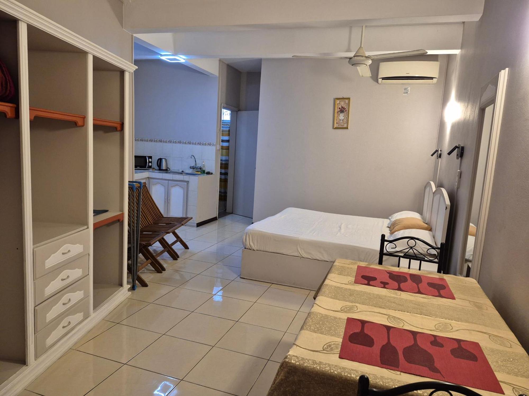 Monalysa Holidays Гранд Байе Екстериор снимка
